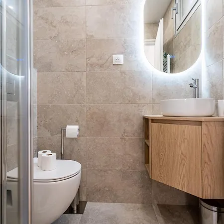 L'escale Nicoise Niza